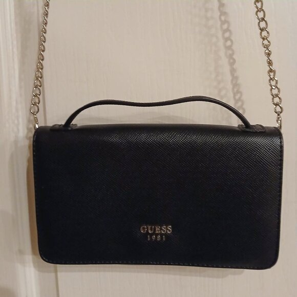 Guess Kamryn Wallet on a String in black faux leather removable cross-body strap - Picture 3 of 8